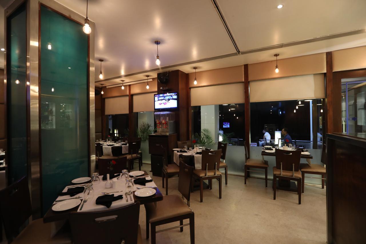 Citizen Hotel Мумбаї Екстер'єр фото